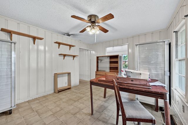 2300 N Shannon Street, Sherman, TX 75092