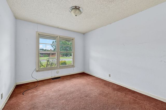 2300 N Shannon Street, Sherman, TX 75092