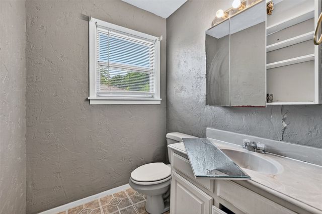 2300 N Shannon Street, Sherman, TX 75092
