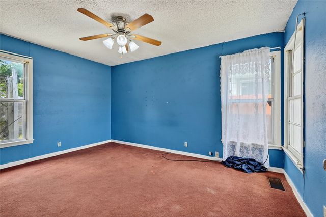 2300 N Shannon Street, Sherman, TX 75092