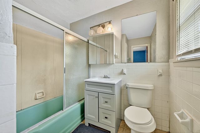 2300 N Shannon Street, Sherman, TX 75092