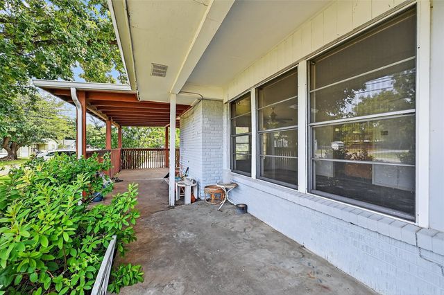 2300 N Shannon Street, Sherman, TX 75092