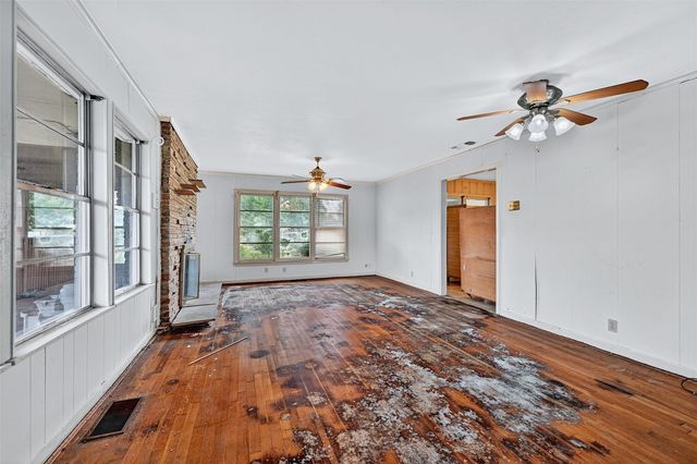 2300 N Shannon Street, Sherman, TX 75092