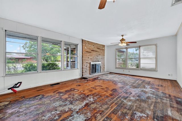 2300 N Shannon Street, Sherman, TX 75092