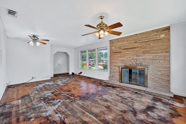 2300 N Shannon Street, Sherman, TX 75092