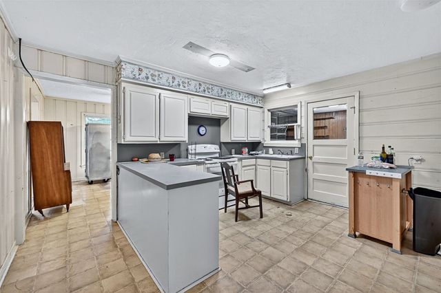 2300 N Shannon Street, Sherman, TX 75092