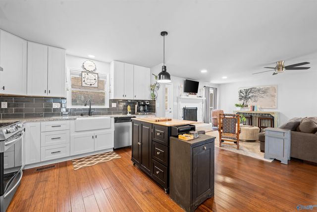 205 Walter Bird Drive, Owens Cross Roads, AL 35763