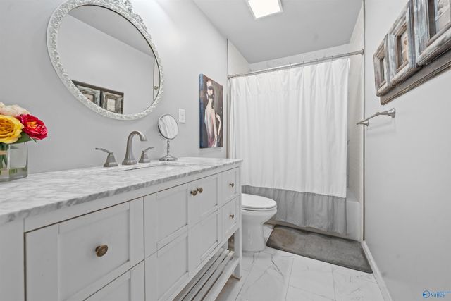 205 Walter Bird Drive, Owens Cross Roads, AL 35763