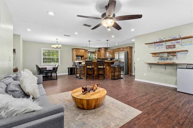 8665 N FM 726, Diana, TX 75640