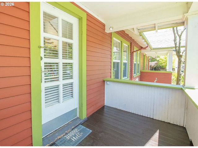 2405 Se CORA St, Portland, OR 97202