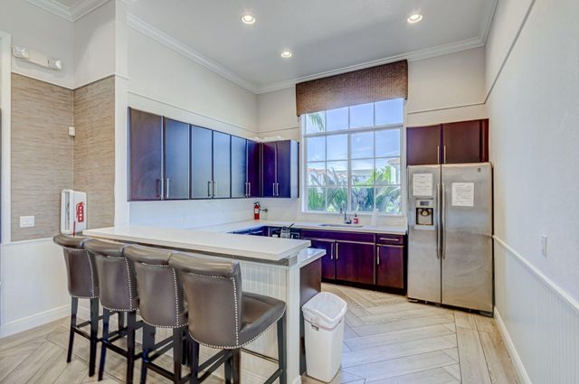 4004 SCREW PINE Cove, Riviera Beach, FL 33410