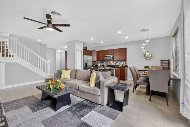 4004 SCREW PINE Cove, Riviera Beach, FL 33410