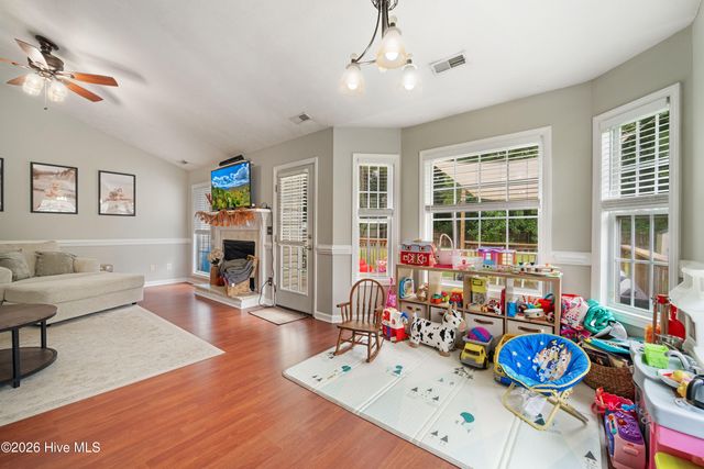 183 Bridlewood Drive, Jacksonville, NC 28540