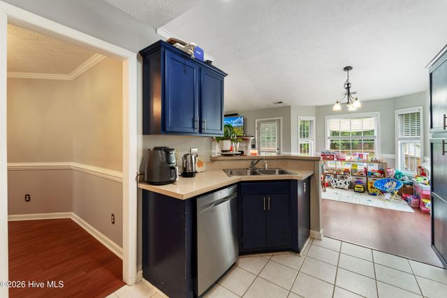 183 Bridlewood Drive, Jacksonville, NC 28540