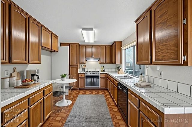 9077 Bramble Trail Way, Sacramento, CA 95826