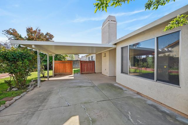 9077 Bramble Trail Way, Sacramento, CA 95826