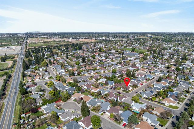 9077 Bramble Trail Way, Sacramento, CA 95826