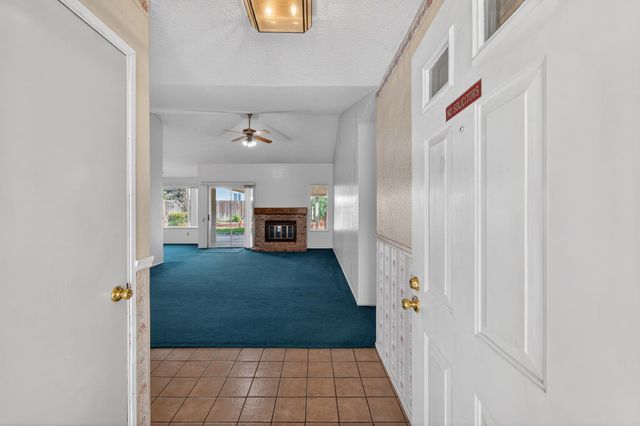 9077 Bramble Trail Way, Sacramento, CA 95826