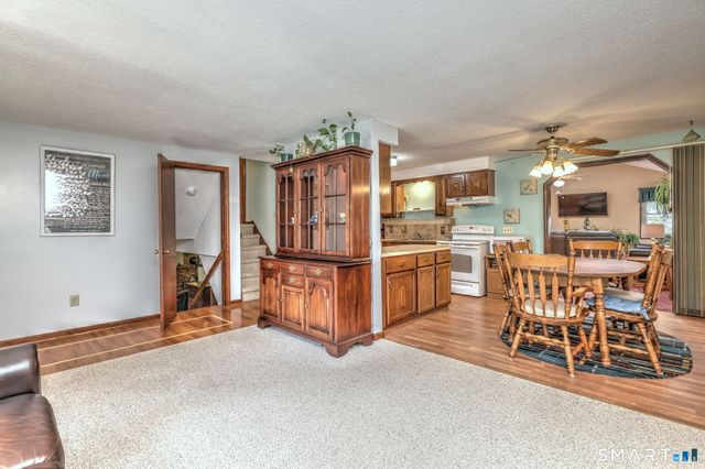 6 Ferguson Road, Hamden, CT 06518