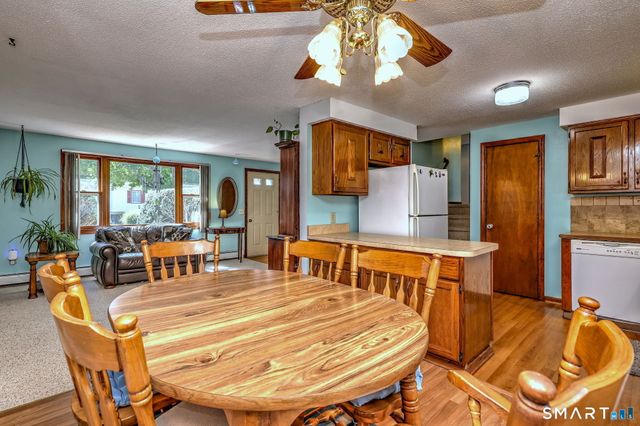 6 Ferguson Road, Hamden, CT 06518