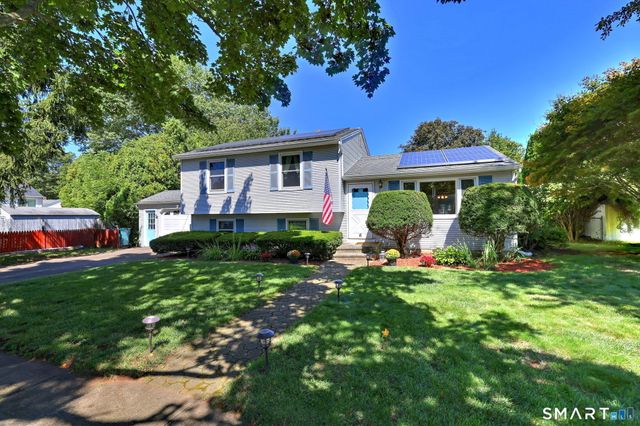 6 Ferguson Road, Hamden, CT 06518