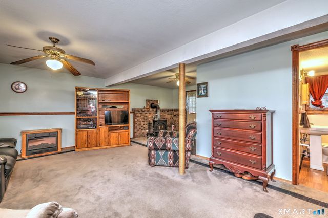 6 Ferguson Road, Hamden, CT 06518