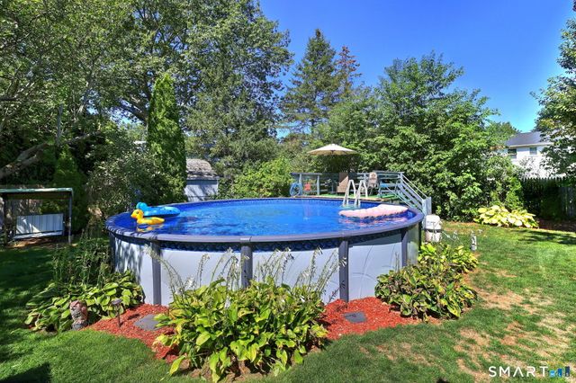 6 Ferguson Road, Hamden, CT 06518