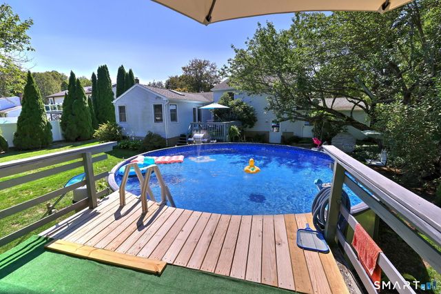 6 Ferguson Road, Hamden, CT 06518