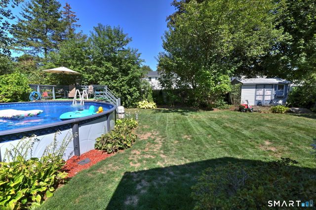 6 Ferguson Road, Hamden, CT 06518