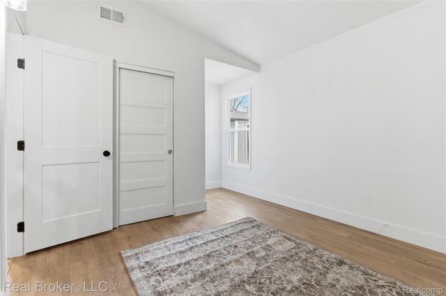 6351 Beth, Green Oak Township, MI 48116