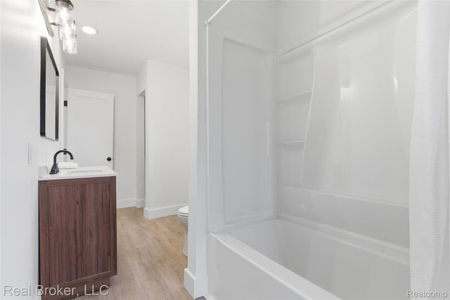 6351 Beth, Green Oak Township, MI 48116