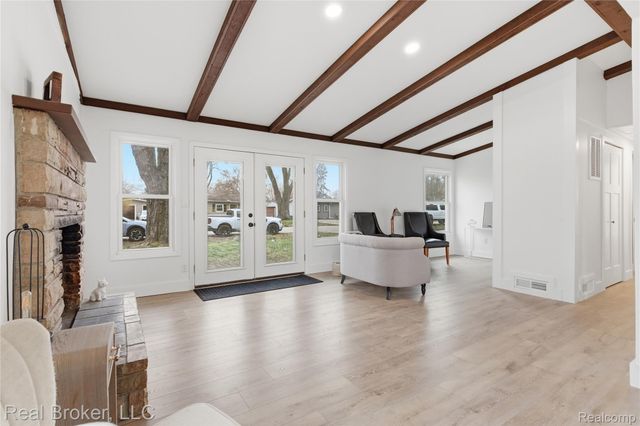 6351 Beth, Green Oak Township, MI 48116