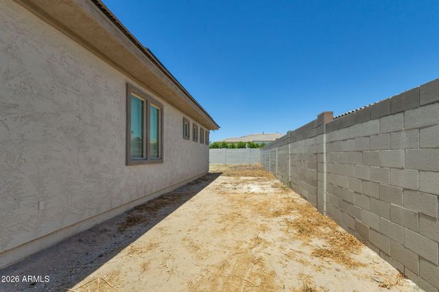 18874 E WALNUT Drive, Queen Creek, AZ 85142