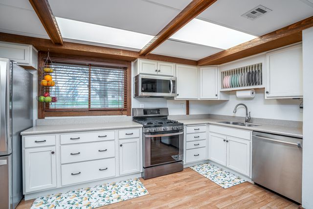 5302 32nd Avenue, Moline, IL 61265