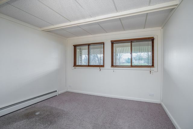 5302 32nd Avenue, Moline, IL 61265