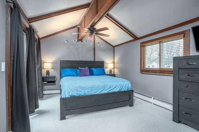 5302 32nd Avenue, Moline, IL 61265