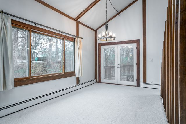 5302 32nd Avenue, Moline, IL 61265