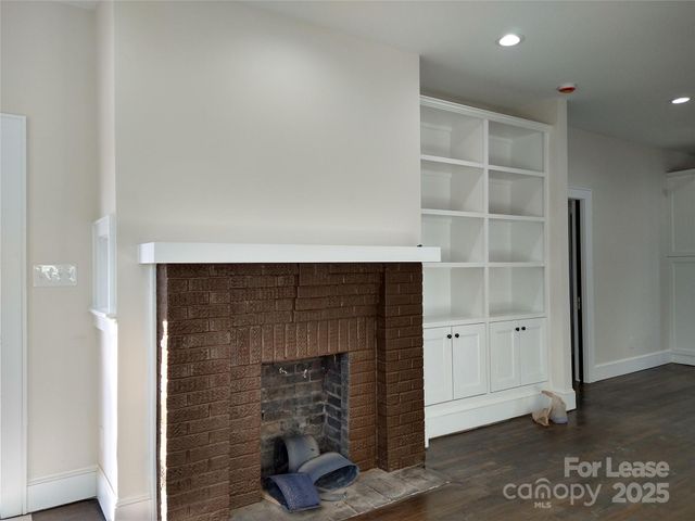 1915 Hamorton Place, Charlotte, NC 28205