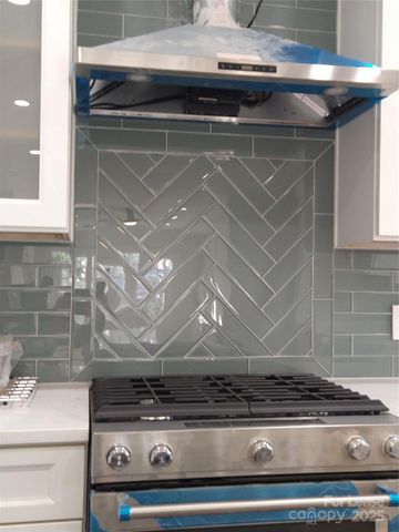 1915 Hamorton Place, Charlotte, NC 28205