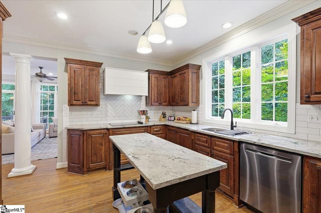 309 Chancellors Park Court, Simpsonville, SC 29681
