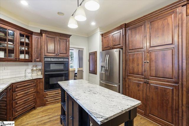 309 Chancellors Park Court, Simpsonville, SC 29681