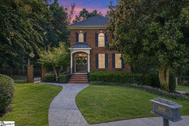 309 Chancellors Park Court, Simpsonville, SC 29681