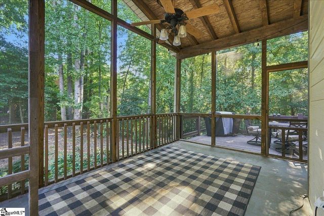 309 Chancellors Park Court, Simpsonville, SC 29681
