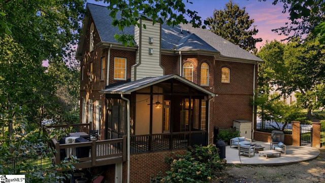 309 Chancellors Park Court, Simpsonville, SC 29681