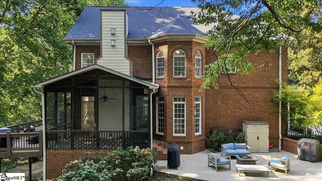 309 Chancellors Park Court, Simpsonville, SC 29681