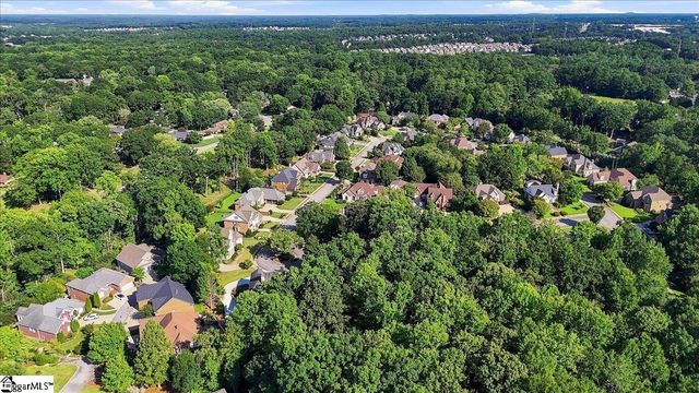 309 Chancellors Park Court, Simpsonville, SC 29681