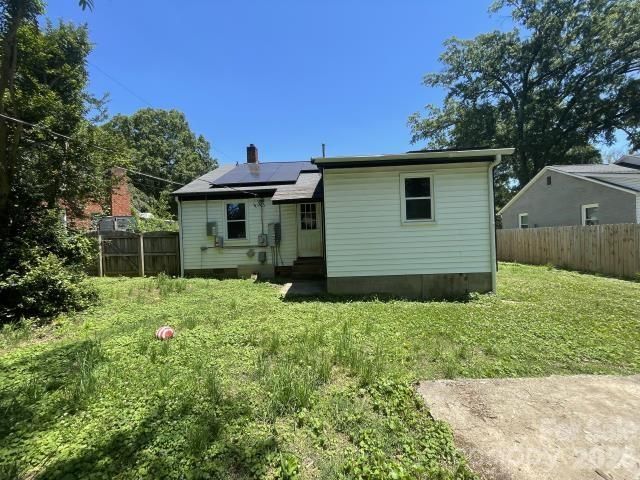 1212 Meadow Lane Lane, Charlotte, NC 28205