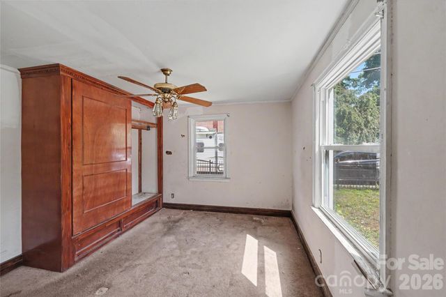 1212 Meadow Lane Lane, Charlotte, NC 28205