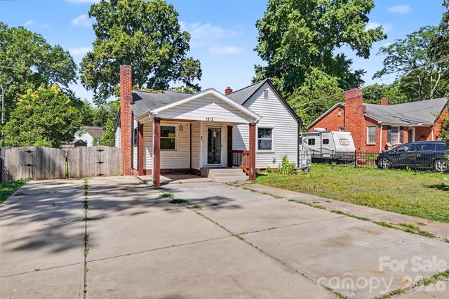 1212 Meadow Lane Lane, Charlotte, NC 28205