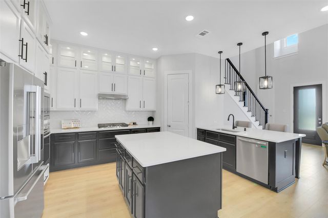 16634 Lake Austin Street, Cypress, TX 77433